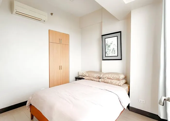 1 Bedroom With Ocean View Balcony! Pool Access Near Mactan Airport Aparthotel Lapu-Lapu City